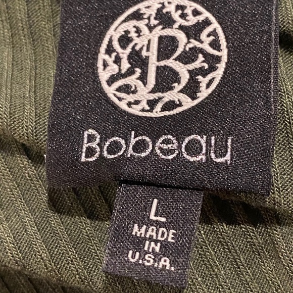 Bobeau Army Green Long Flutter Sleeve Top Size Large - Picture 9 of 10